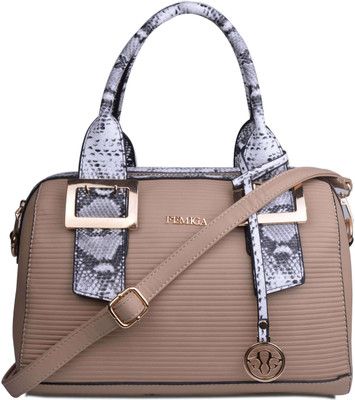 

Femiga Hand-held Bag(Gold)