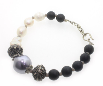 Eighth Fold Stone Pearl Bracelet Eighth Fold Stone Pearl Bracelet