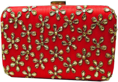 

CRAFTBAZAAR Party Red Clutch