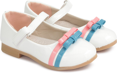 

KITTENS Girls Velcro Ballerinas(White