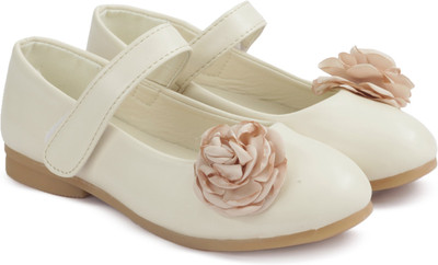 

KITTENS Girls Velcro Ballerinas(Beige