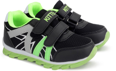 

KITTENS Boys Velcro Running Shoes(Black, Black / green