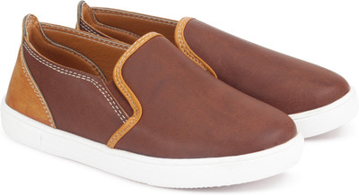 

KITTENS Boys Slip on Moccasins(Brown