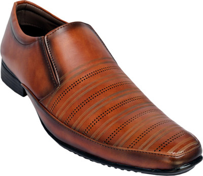 

KRAAZA K13A6 Slip On For Men(Brown