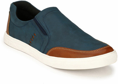 

Footlodge Synthetic Leather Sneakers Slip On Sneakers For Men(Navy
