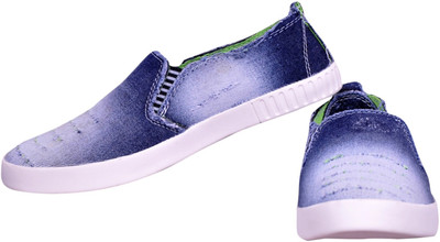 

airfaster funky Loafers For Men(White