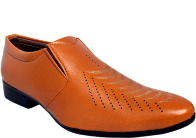 

KRAAZA K13A15 Slip On For Men(Tan