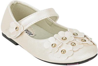 

Joy N Fun Girls Slip-on Flats(Beige