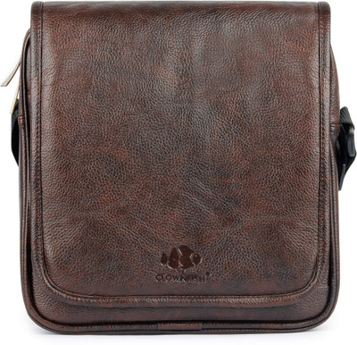 

The Clownfish Sling Bag(Brown)