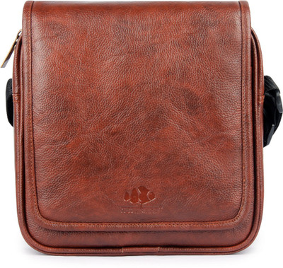 

The Clownfish Sling Bag(Tan)