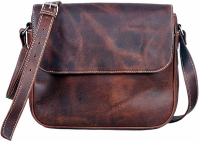 

leather castle Messenger Bag(Brown)