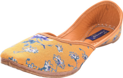 

Tamanna Punjabi Traditional Ethnic Jutis For Women(Multicolor, Yellow