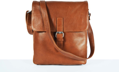 

leather castle Messenger Bag(Brown)