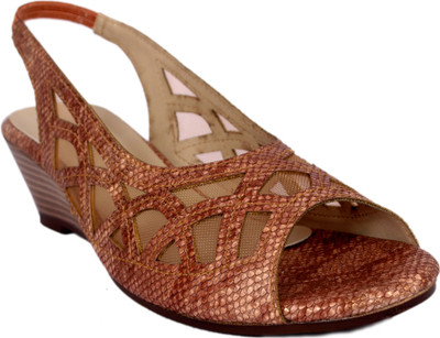 

Bora Bora Women Brown Wedges