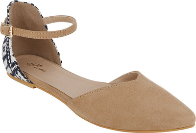 

Flora Women Cream Flats