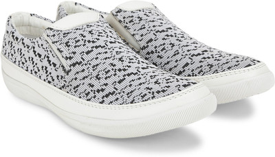 

Indigo Nation DRMIC 161 Loafers For Men(White