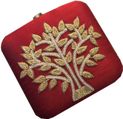 

CRAFTBAZAAR Party Maroon Clutch