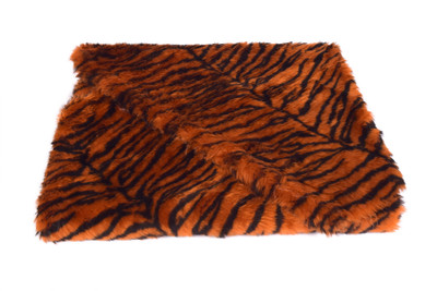 

Vardhman Fur Cloth color brown tiger print , Size 38 " x 34" , 2 Cms soft Hair Length Used For Dresses, Soft Toys Making, Jackets Etc