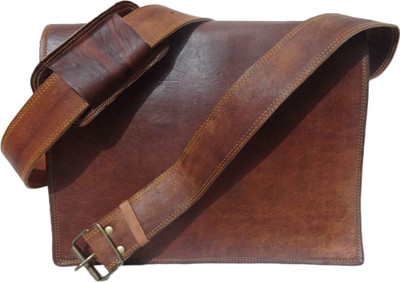 

the artists creation 14 inch Laptop Messenger Bag(Brown), Br