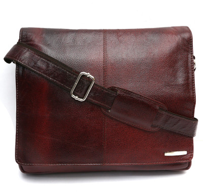 

Blu Whale Messenger Bag(Brown)