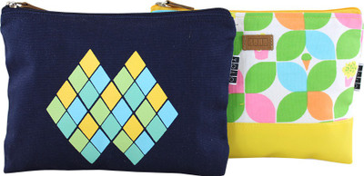 

YOLO FloweryDiamondPouch Pouch(Multicolor)