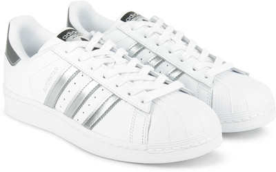 

ADIDAS ORIGINALS SUPERSTAR Sneakers For Women(White, Ftwwht/silvmt/cblack