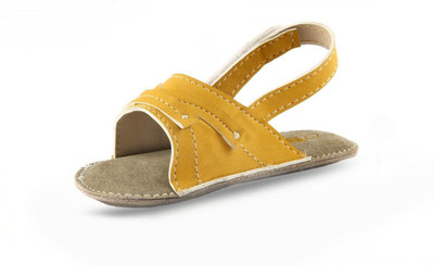 

Beanz Boys Velcro Strappy Sandals(Multicolor, Mustard camel