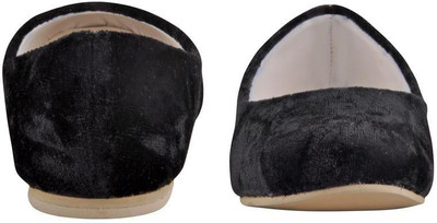 

Beanz Girls Slip on Ballerinas(Black, Black/ white