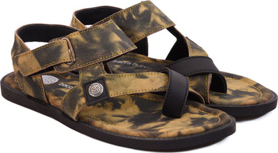 

Bacca Bucci Men Tan Sandals