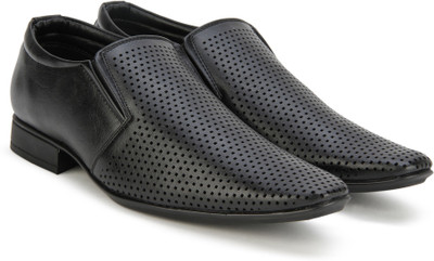 

Bata DAVIDN Slip On Shoes For Men(Black