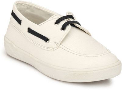 

Hirel's Boys Lace Sneakers(White