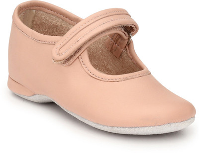 

Hirel's Boys & Girls Velcro Moccasins(Pink