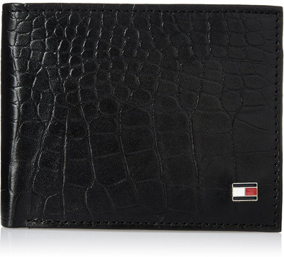 

Tommy Hilfiger Men Black Genuine Leather Wallet(4 Card Slots)