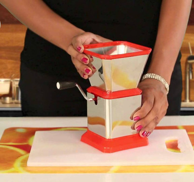 

Beezy The Kitchen Queen Chopper(chopper), Red