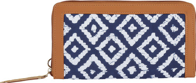 

LE CUERO Casual Multicolor Clutch