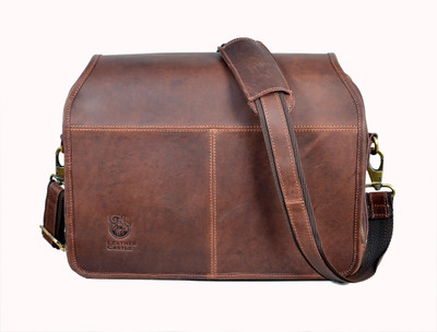

leather castle 14 inch Laptop Messenger Bag(Brown)
