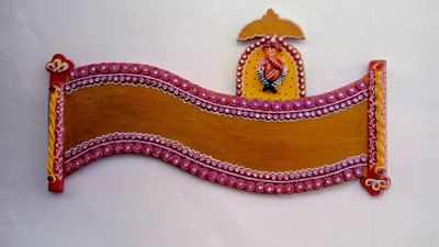 

Netra Handicraft Wooden Family Name Plate(Multicolor)