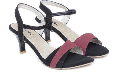 

Vendoz Women Black Heels