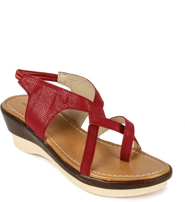 

Shooz Women Maroon Wedges
