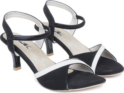 

Vendoz Women Black Heels