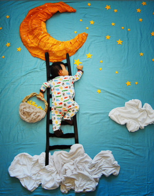 

Cute Baby For Pregnant Women Baby Poster HD Quality Paper 12 * 18 Inch Qty 1 (Size - A3) Paper Print(12 inch X 18 inch, Rolled)