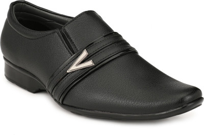 

DIGITRENDZZ Slip On For Men(Black