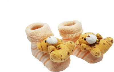 

GoodStart Closed-Toe Peach 1 pair of baby booties Booties(Toe to Heel Length - 11 cm Peach)