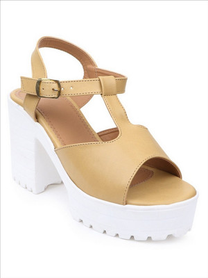 

Shoe Cloud Women Brown Wedges