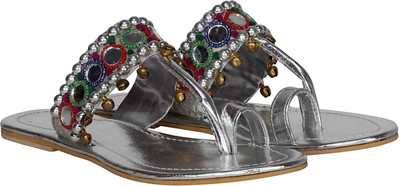 

misto Women Silver Flats