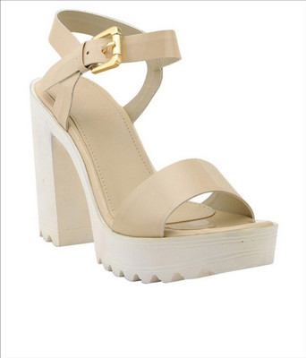

Shoe Cloud Women Beige Wedges