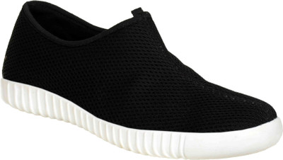 

DIGITRENDZZ Slip On Sneakers For Men(Black