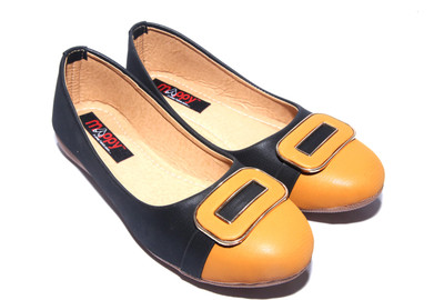 

Mappy Comforta Casuals For Women(Multicolor