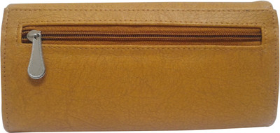 

Look-Kool Casual Yellow Clutch