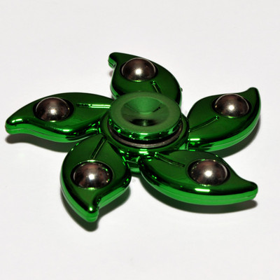 

Atarilights Flower shaped |Ultra fast|Greencolor | Fidget Spinner(Green)